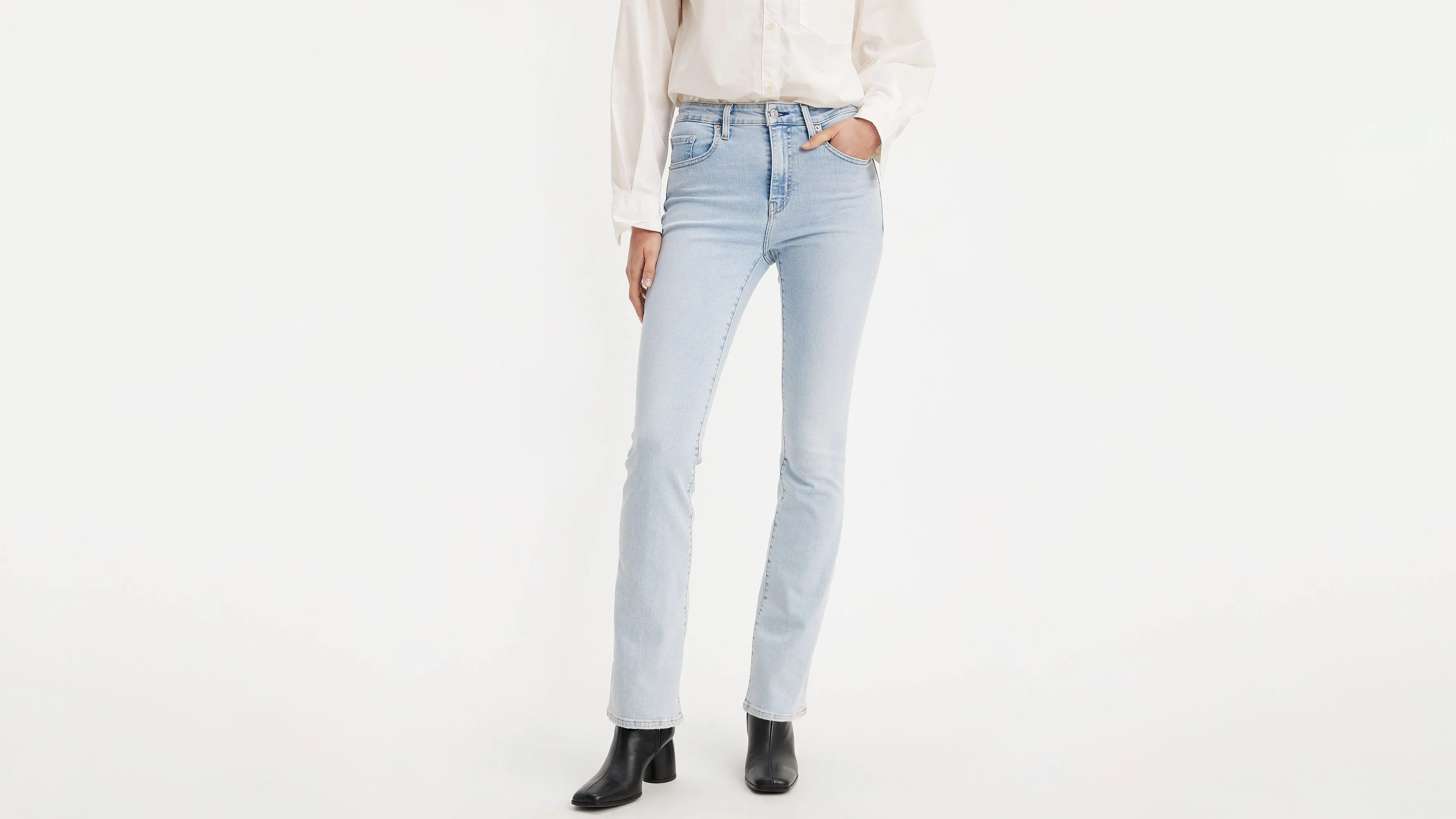 725 High Rise Bootcut Women's Jeans sold by Levi's product image thumbnail 2