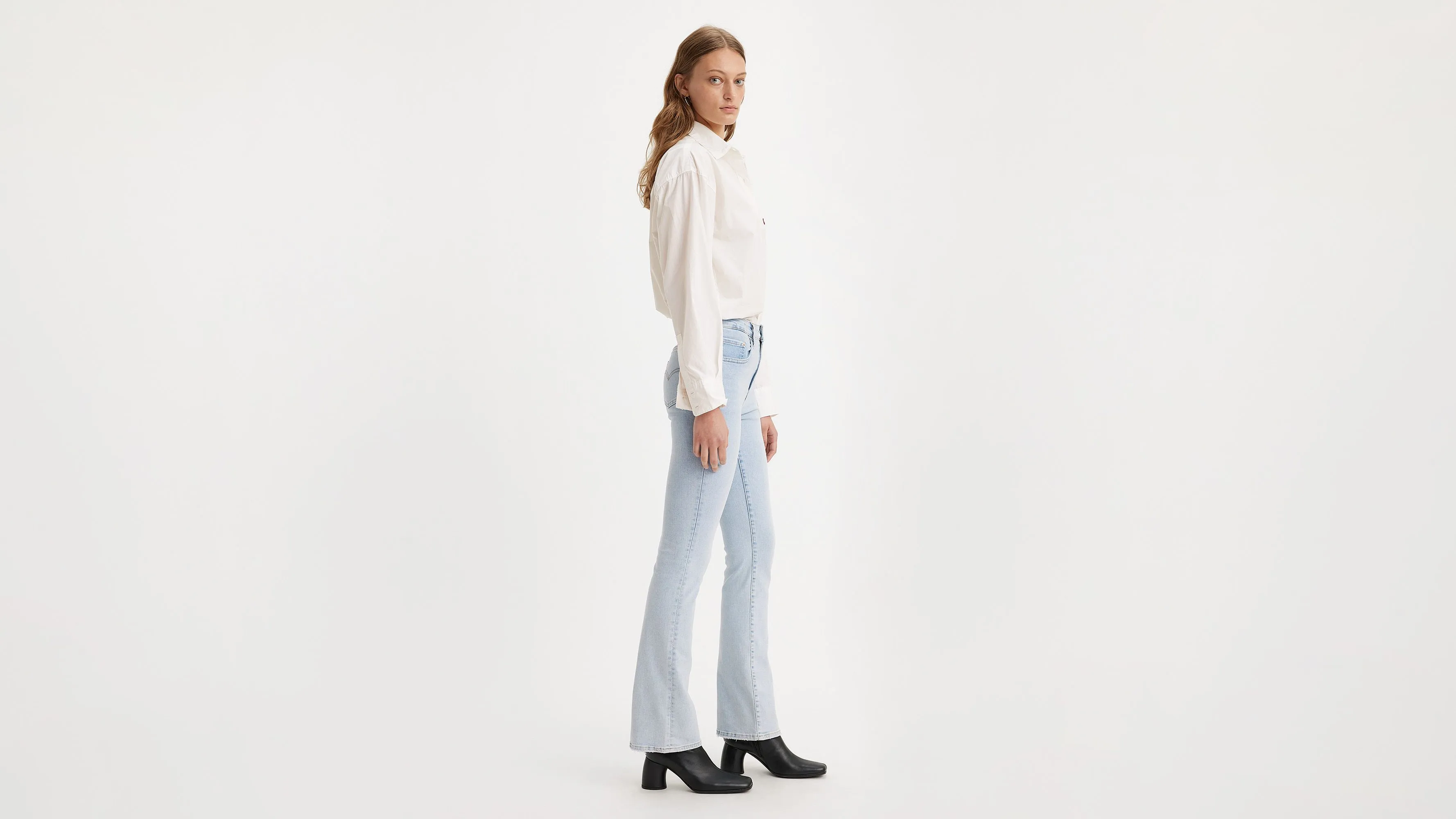 725 High Rise Bootcut Women's Jeans sold by Levi's product image thumbnail 4