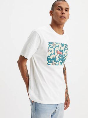 Relaxed Fit Short Sleeve Graphic T-Shirt sold by Levi's