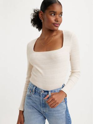 Magnolia Top sold by Levi's