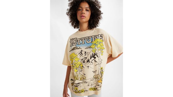 Graphic Short Stack T-Shirt made by Levi's