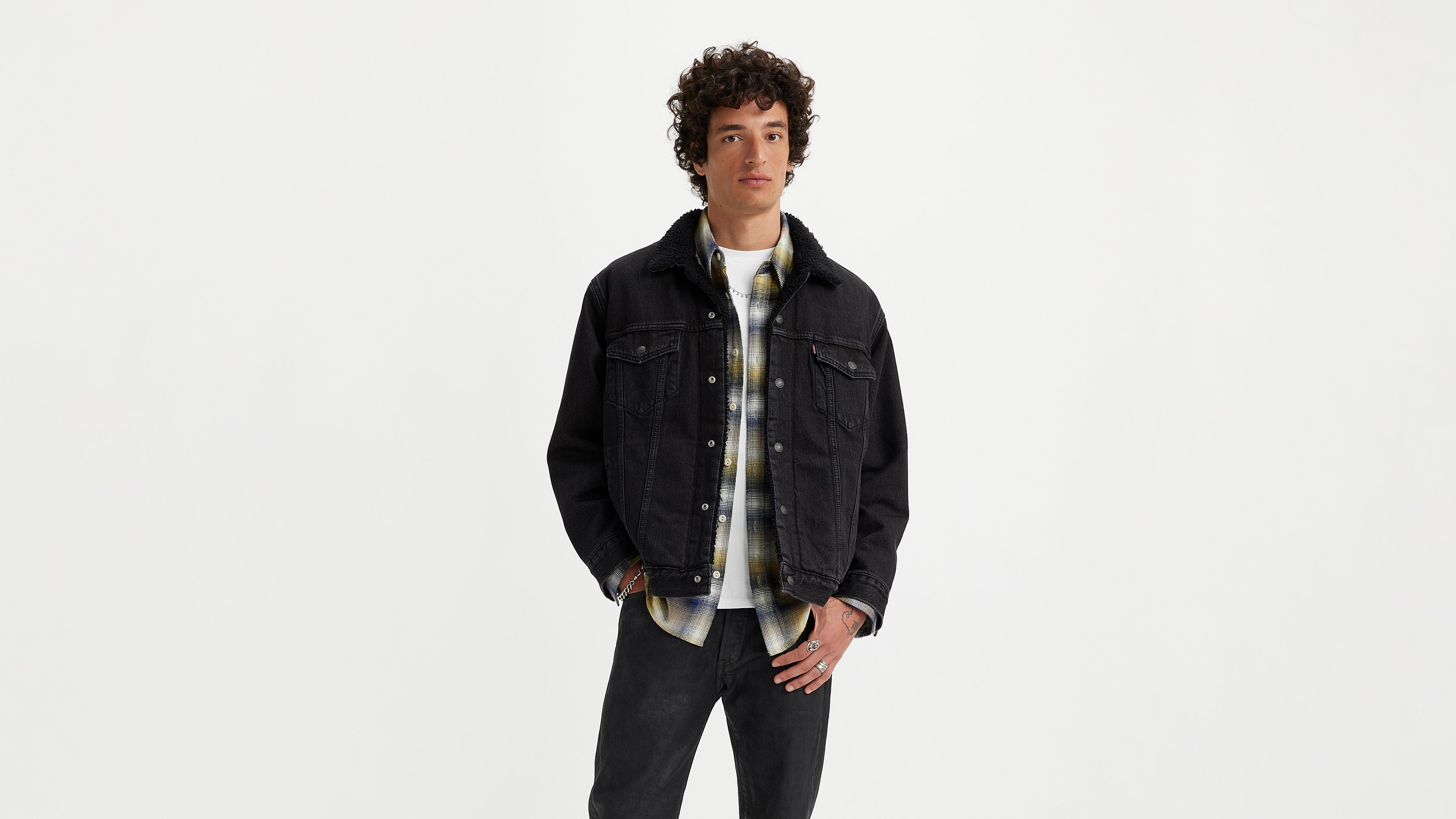 Relaxed Fit Sherpa Trucker Jacket sold by Levi's product image thumbnail 2