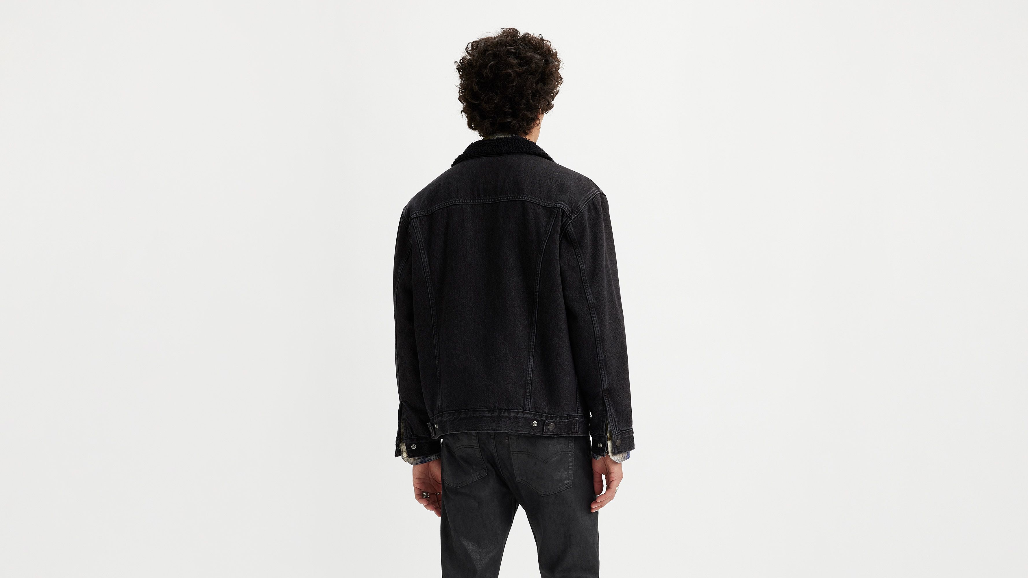 Relaxed Fit Sherpa Trucker Jacket sold by Levi's product image thumbnail 3