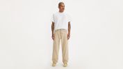 568™ Stay Loose Men's Jeans sold by Levi's