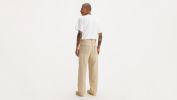 568™ Stay Loose Men's Jeans sold by Levi's