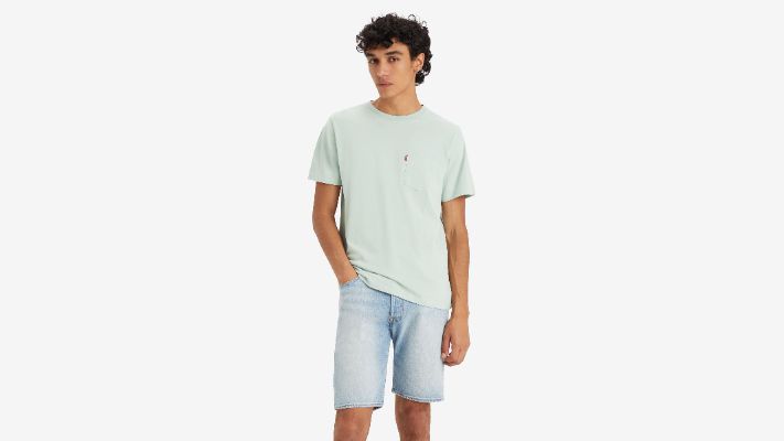 Classic Pocket T-Shirt sold by Levi's