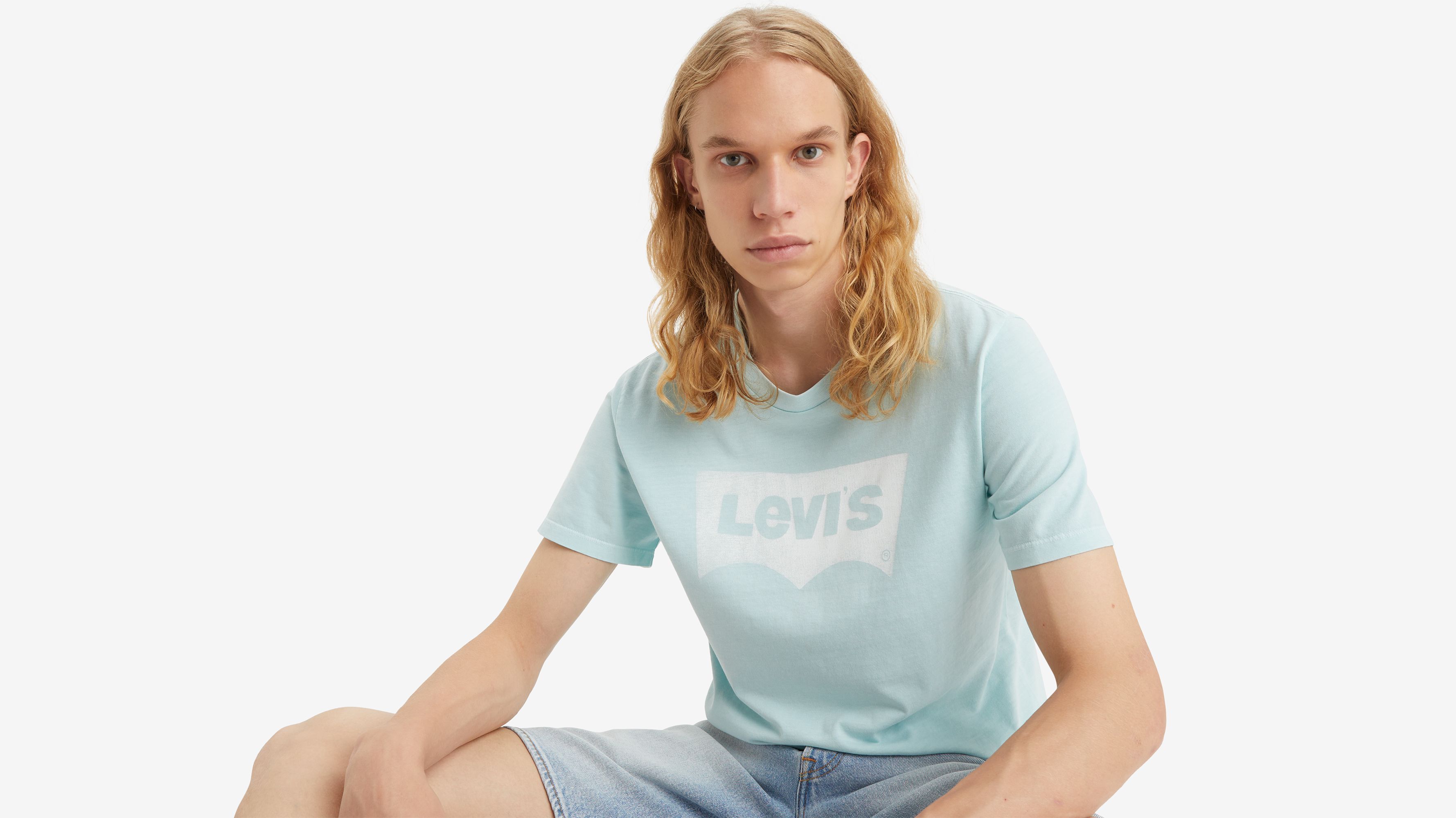 Classic Graphic T-Shirt sold by Levi's product image thumbnail 4