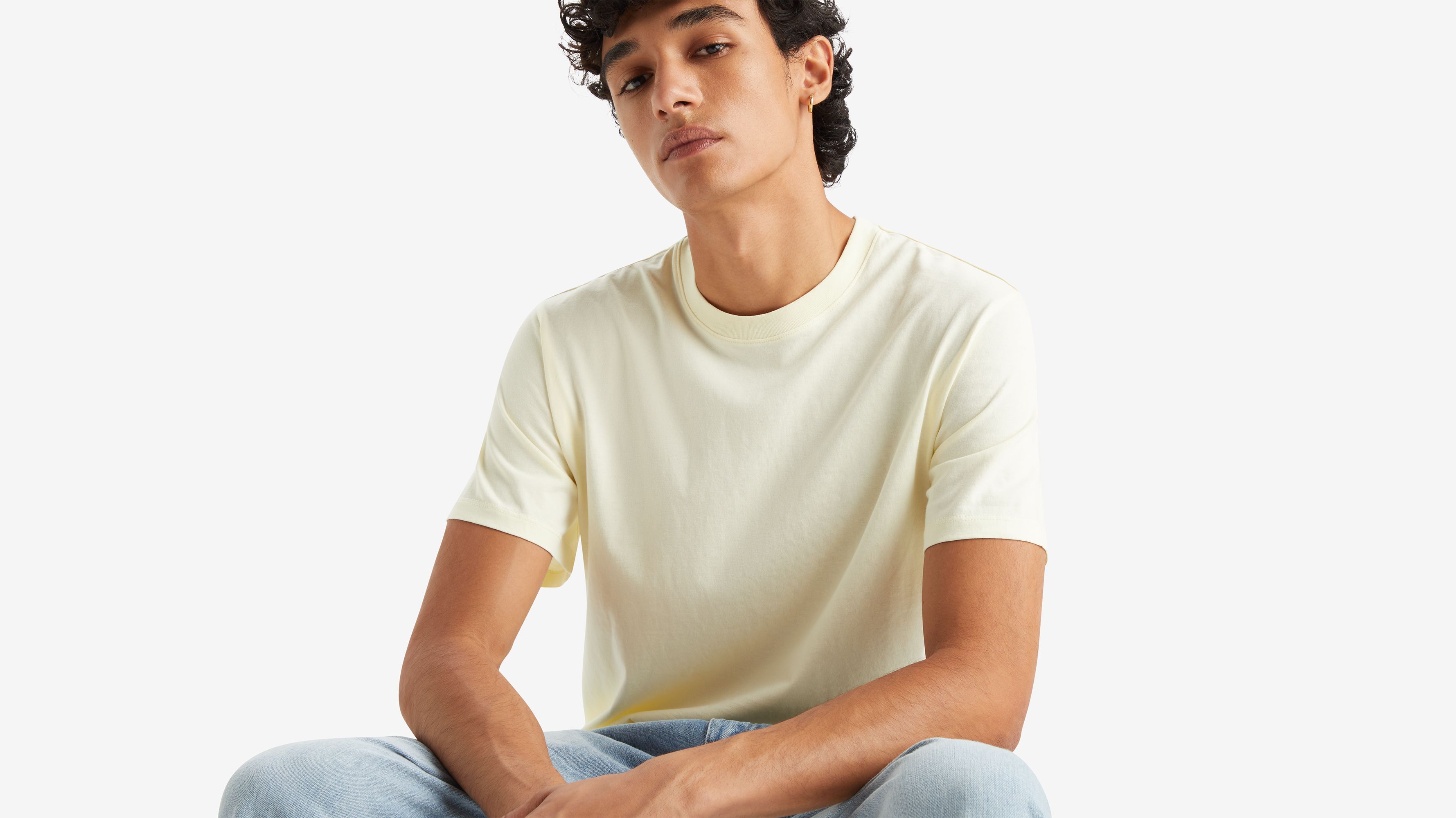 Essential T-Shirt sold by Levi's product image thumbnail 4