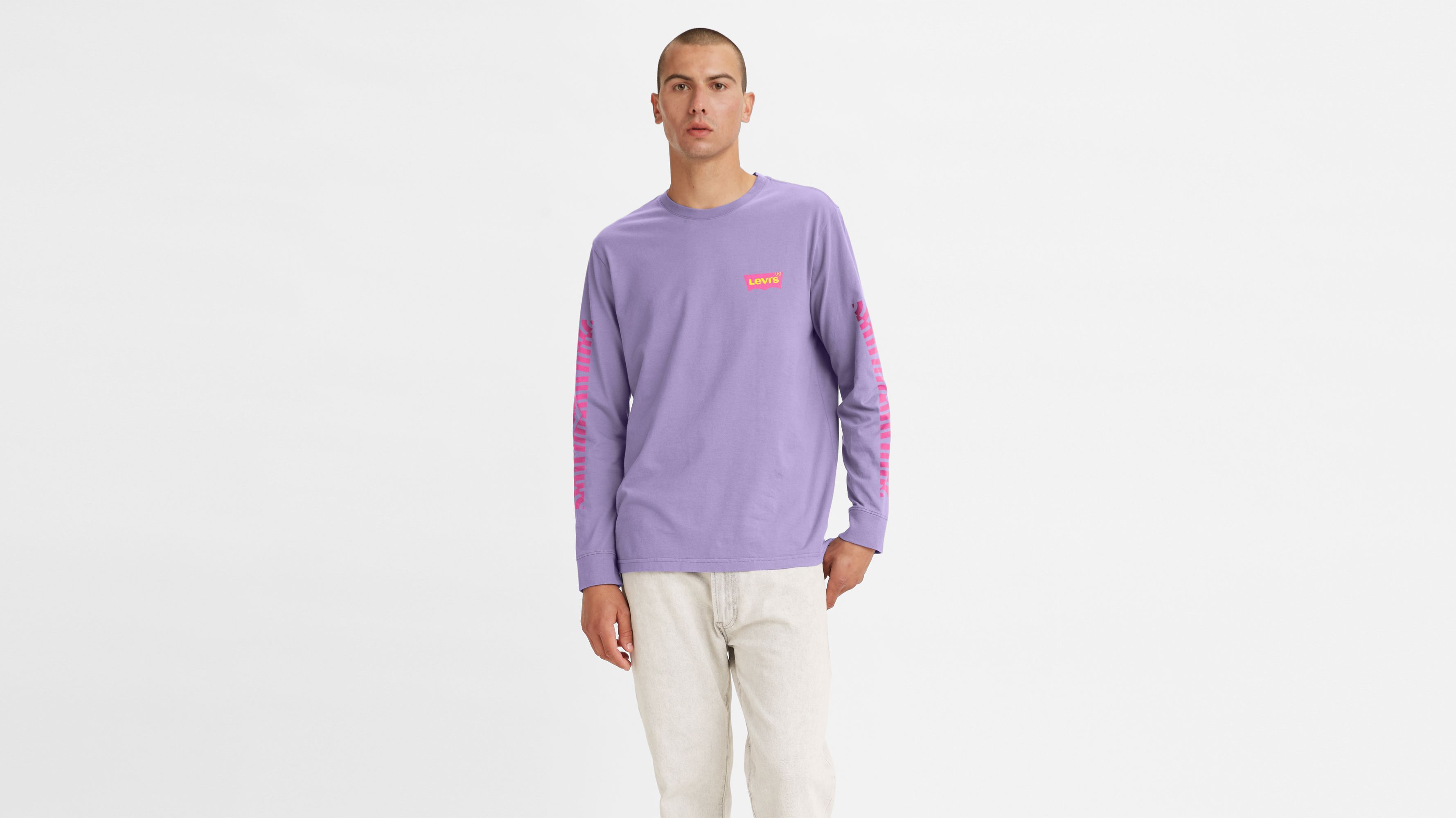 Relaxed Fit Long Sleeve Graphic T-Shirt sold by Levi's