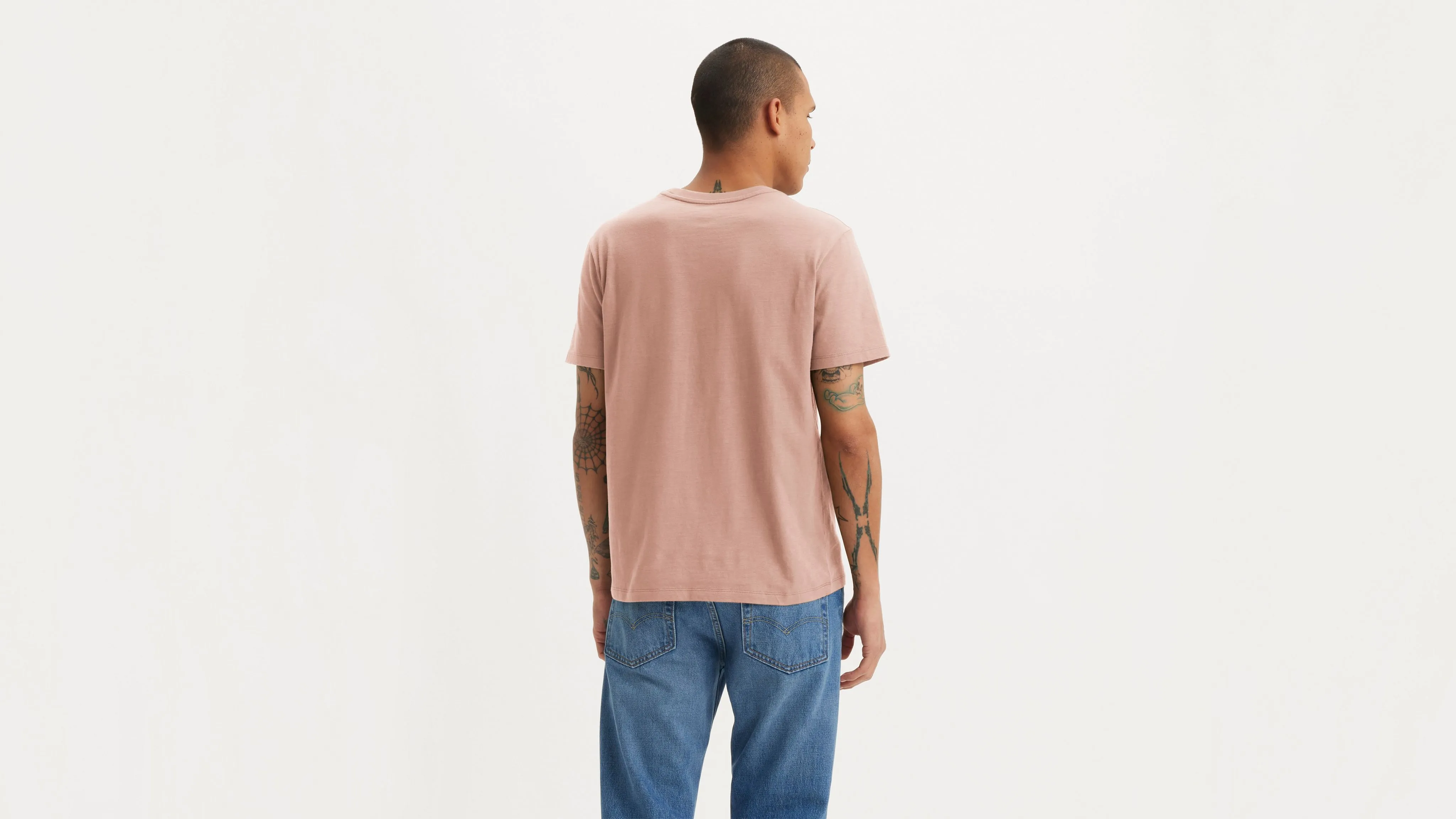 Heavyweight Pocket T-Shirt sold by Levi's product image thumbnail 2