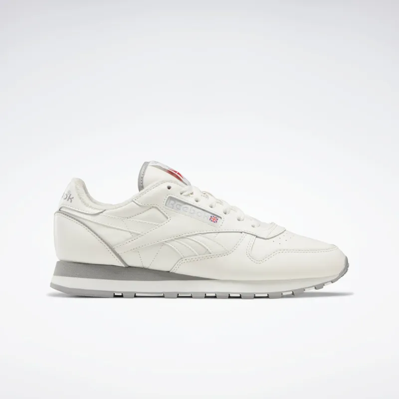 Reebok Footwear Men Classic Leather 1983 Vintage Shoes Chalk/Chalk/Vecred sold by Reebok