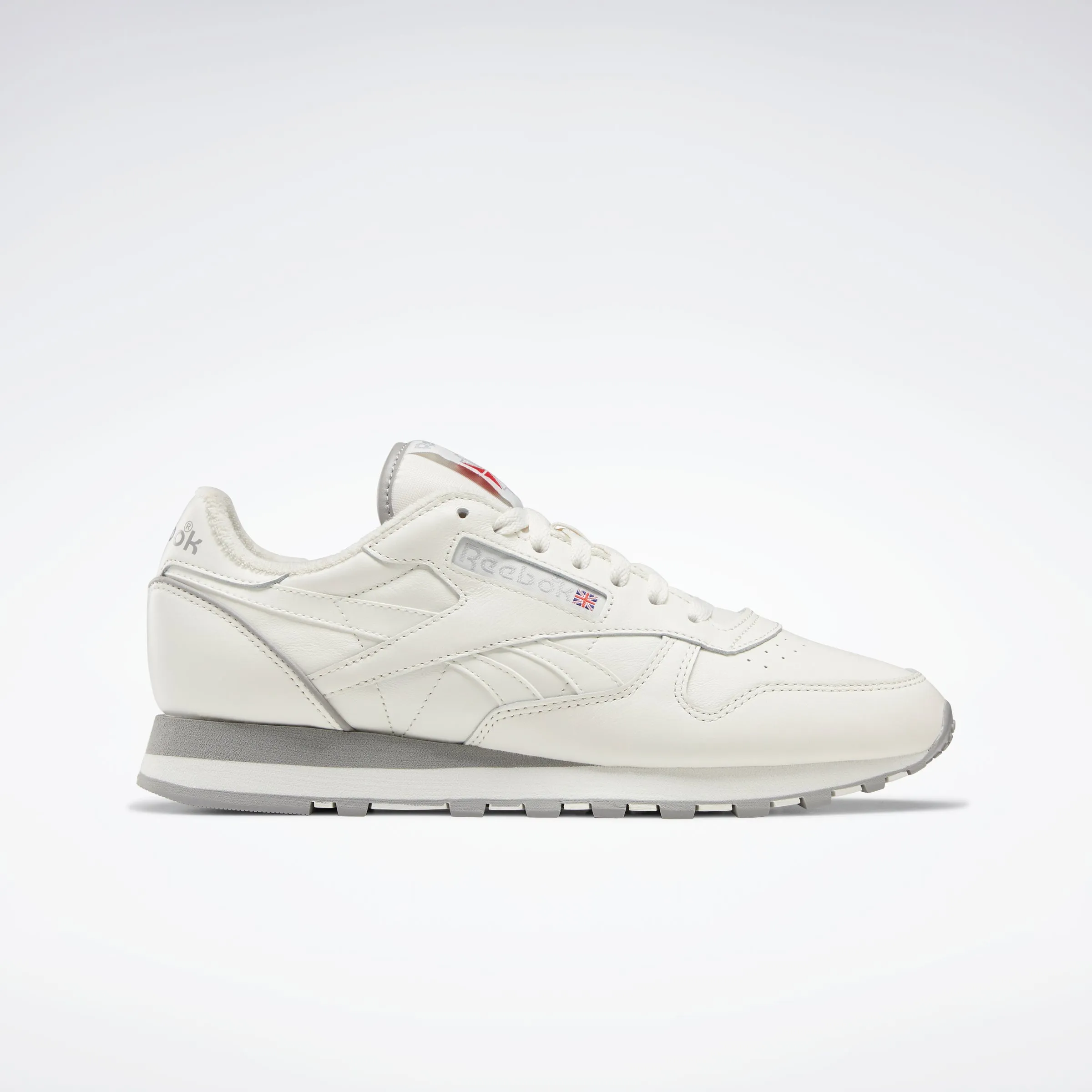 Reebok Footwear Men Classic Leather 1983 Vintage Shoes Chalk/Chalk/Vecred sold by Reebok