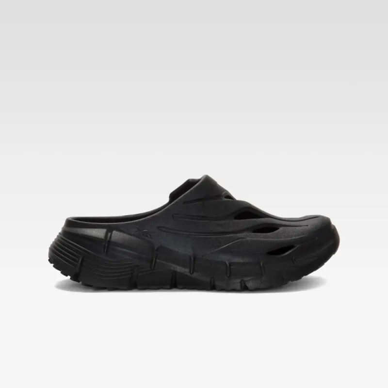 Reebok Footwear Men Zig Clog BLACK/BLACK/BLACK sold by Reebok