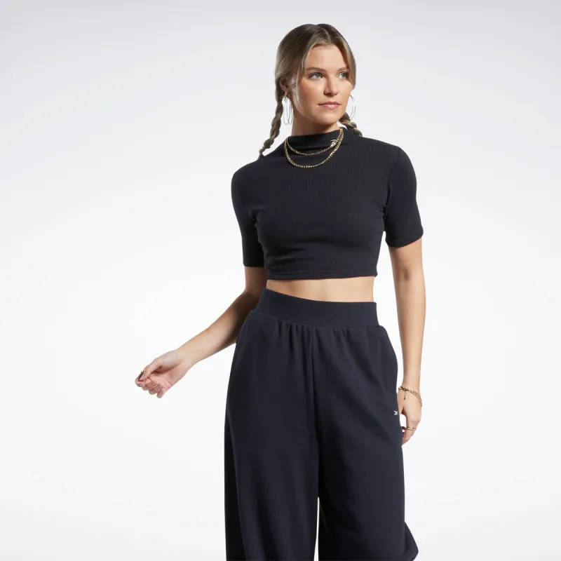 Reebok Apparel Women Short Sleeve Rib Tight Shirt Black made by Reebok