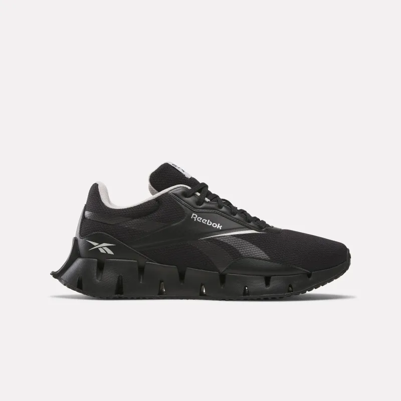 Reebok Footwear Men Zig Dynamica STR Shoes BLACK/WASHEDBLACK/MISTGREY sold by Reebok