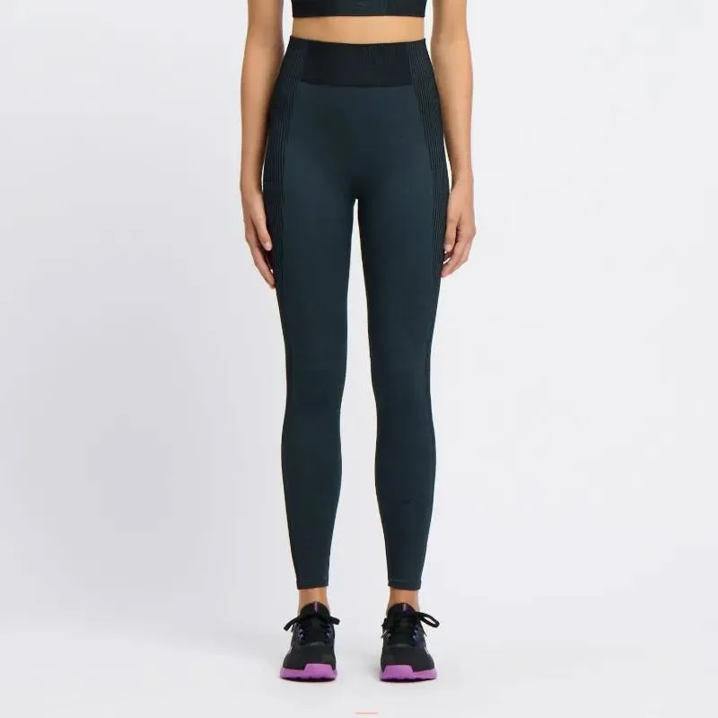Reebok Apparel Women RBK-Lab Seamless 7/8 Leggings BLACK sold by Reebok