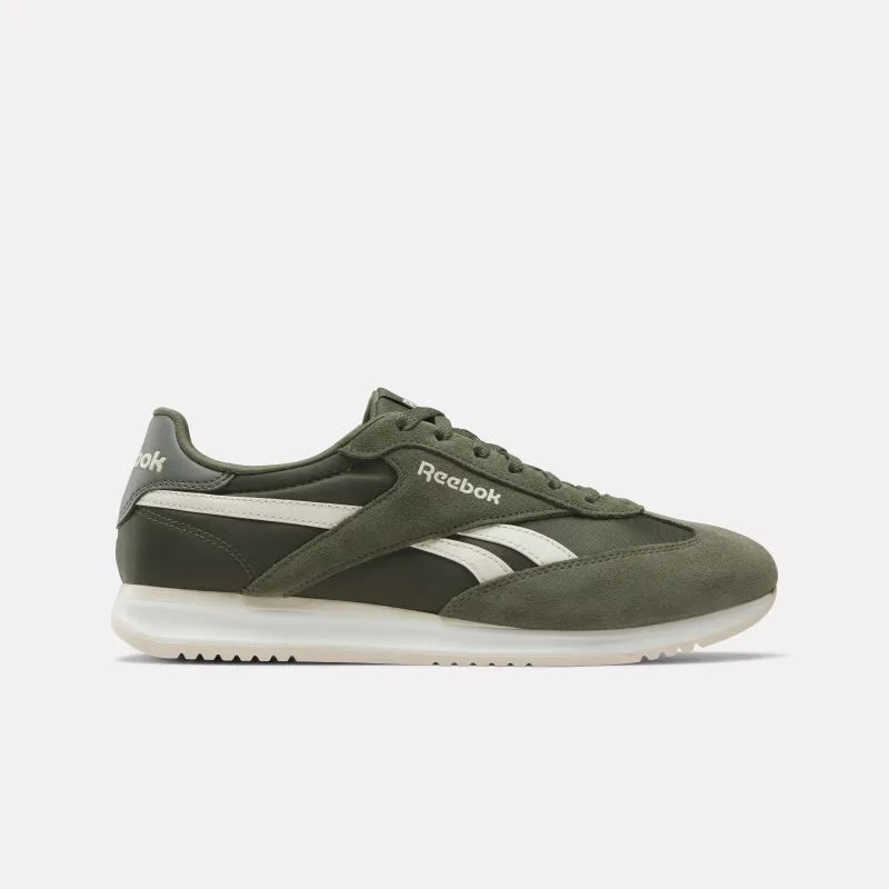 Reebok Footwear Men World 70 Shoes GREEN/WHITE/WHITE sold by Reebok