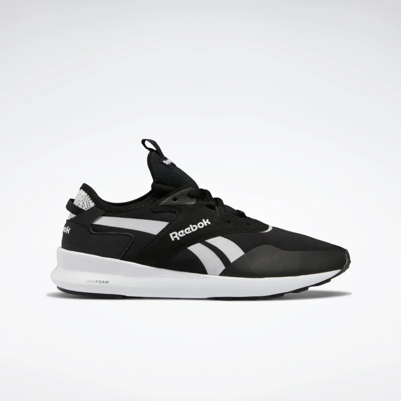 Reebok Footwear Women Spark Run Shoes Cblack/Ftwwht/Silvmt sold by Reebok