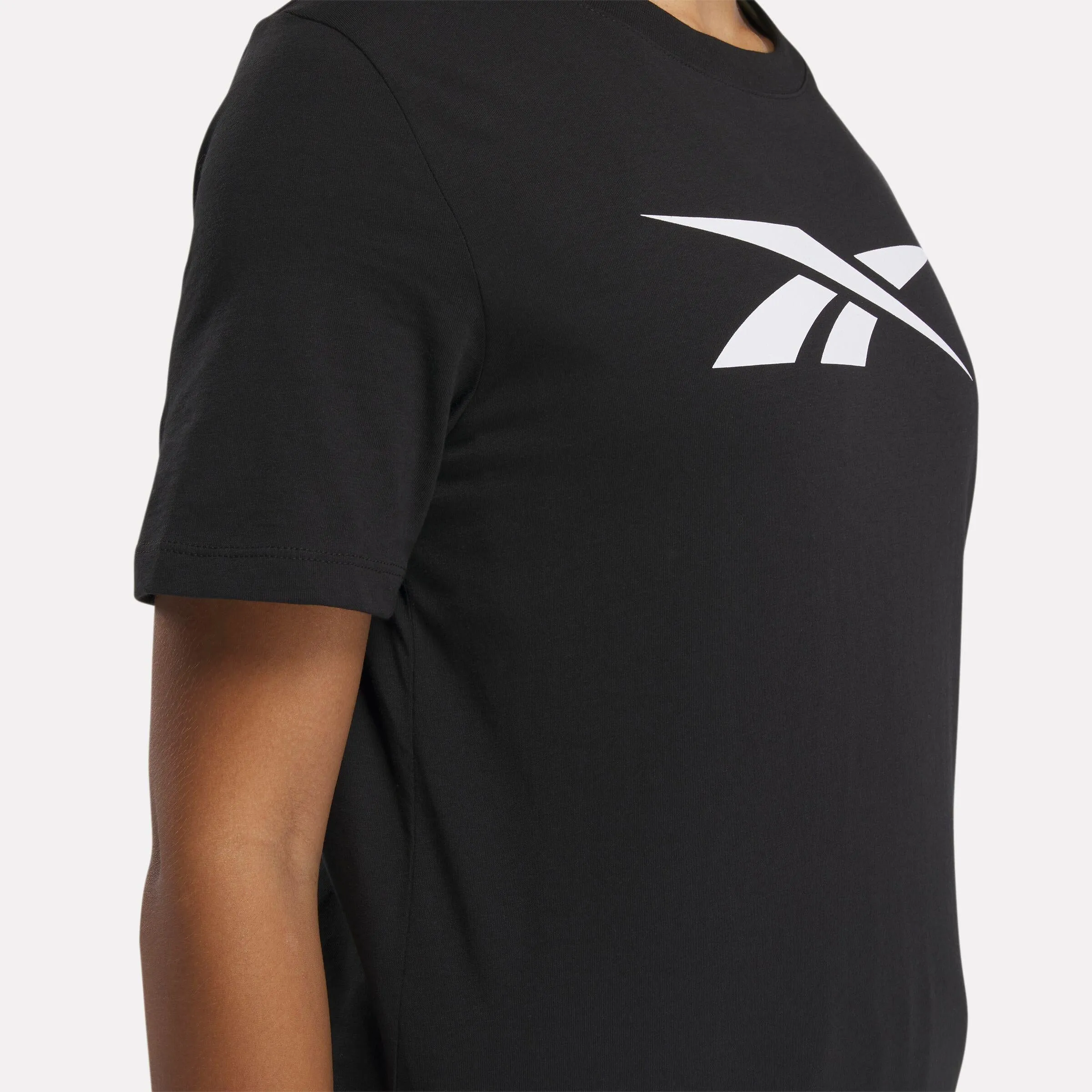 Reebok Apparel Women Vector Graphic T-Shirt BLACK sold by Reebok product image thumbnail 5