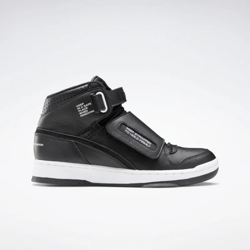 Reebok Footwear Men ALIEN STOMPER MR CBLACK/FTWWHT/CBLACK sold by Reebok