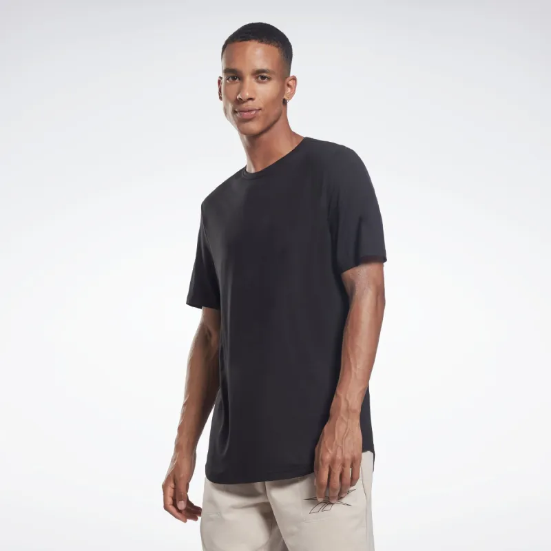 Reebok Apparel Men Activchill+Dreamblend T-Shirt Black sold by Reebok