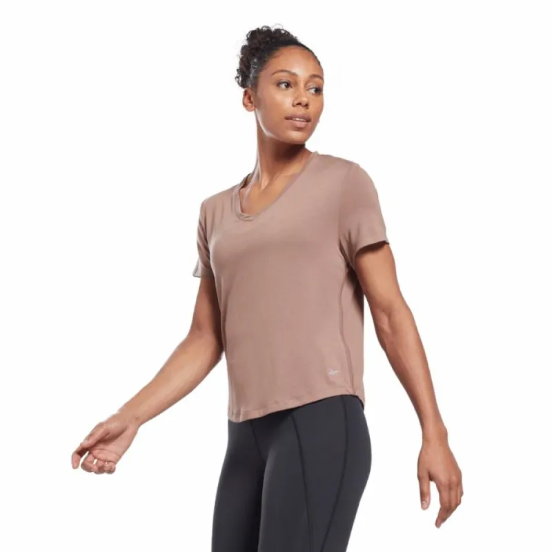 Reebok Apparel Women ACTIVCHILL+DREAMBLEND T-Shirt TAUPE sold by Reebok