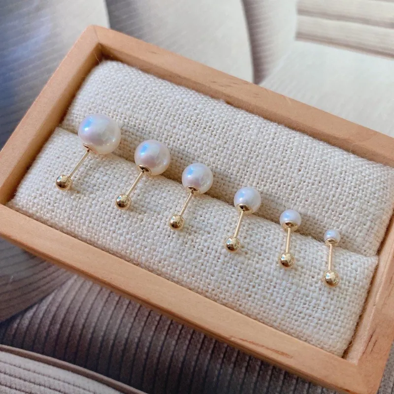 Fresh water pearl barbell sold by NABI LONDON