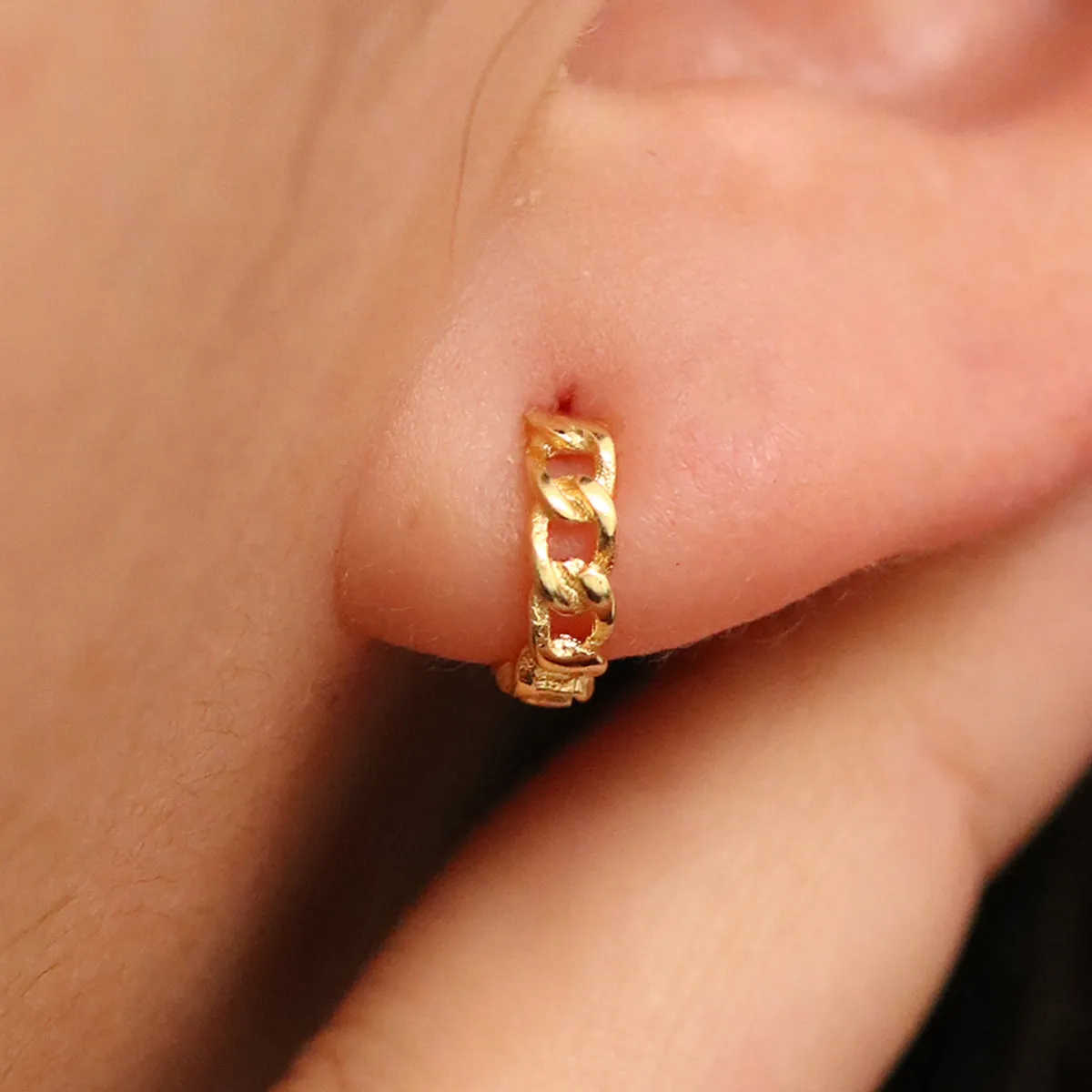 8mm Rope Huggie Earrings sold by NABI LONDON product image thumbnail 3