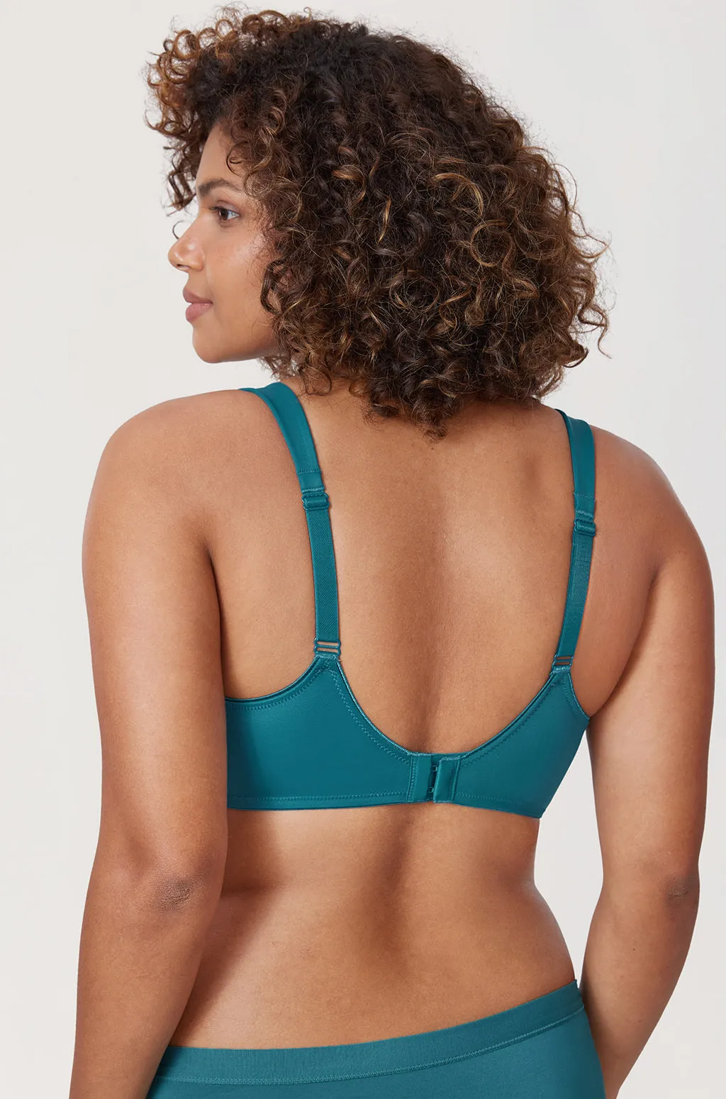 Smooth Minimizer Underwire Bra sold by Essenther product image thumbnail 2