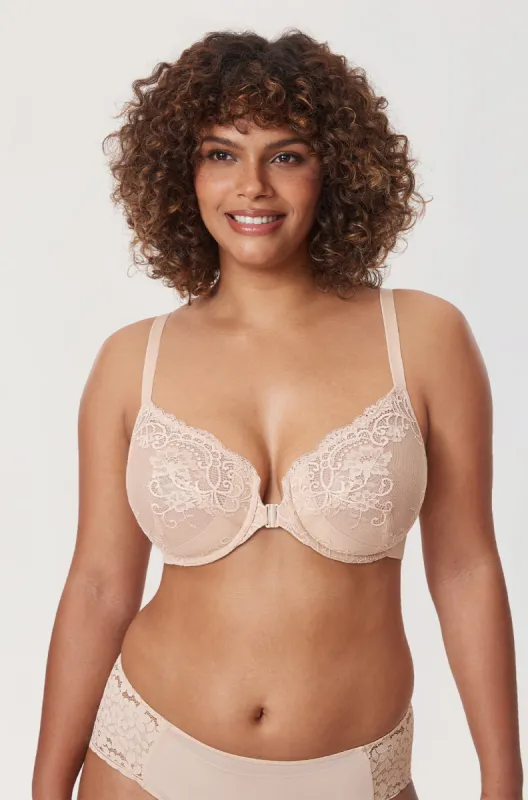 Vintage Lace Front Closure Bra sold by Essenther