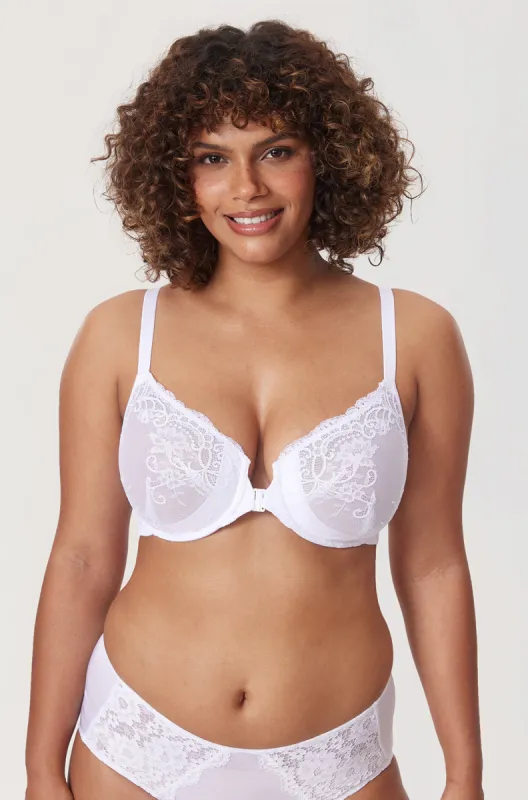 Vintage Lace Front Closure Bra sold by Essenther