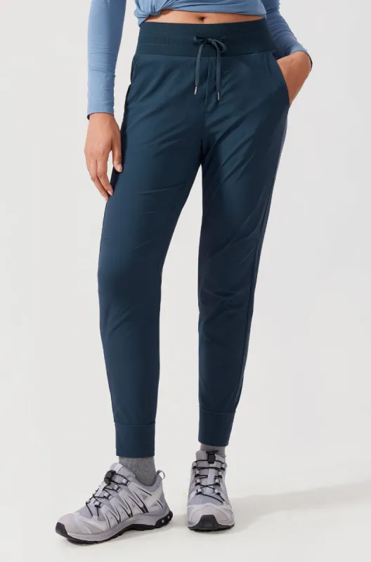 Ripstop Jogger with Pockets 27.5" sold by Essenther