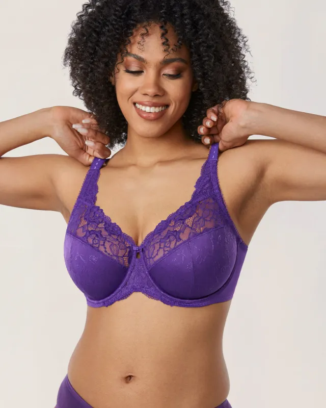 Beauty Lace Bra sold by Essenther