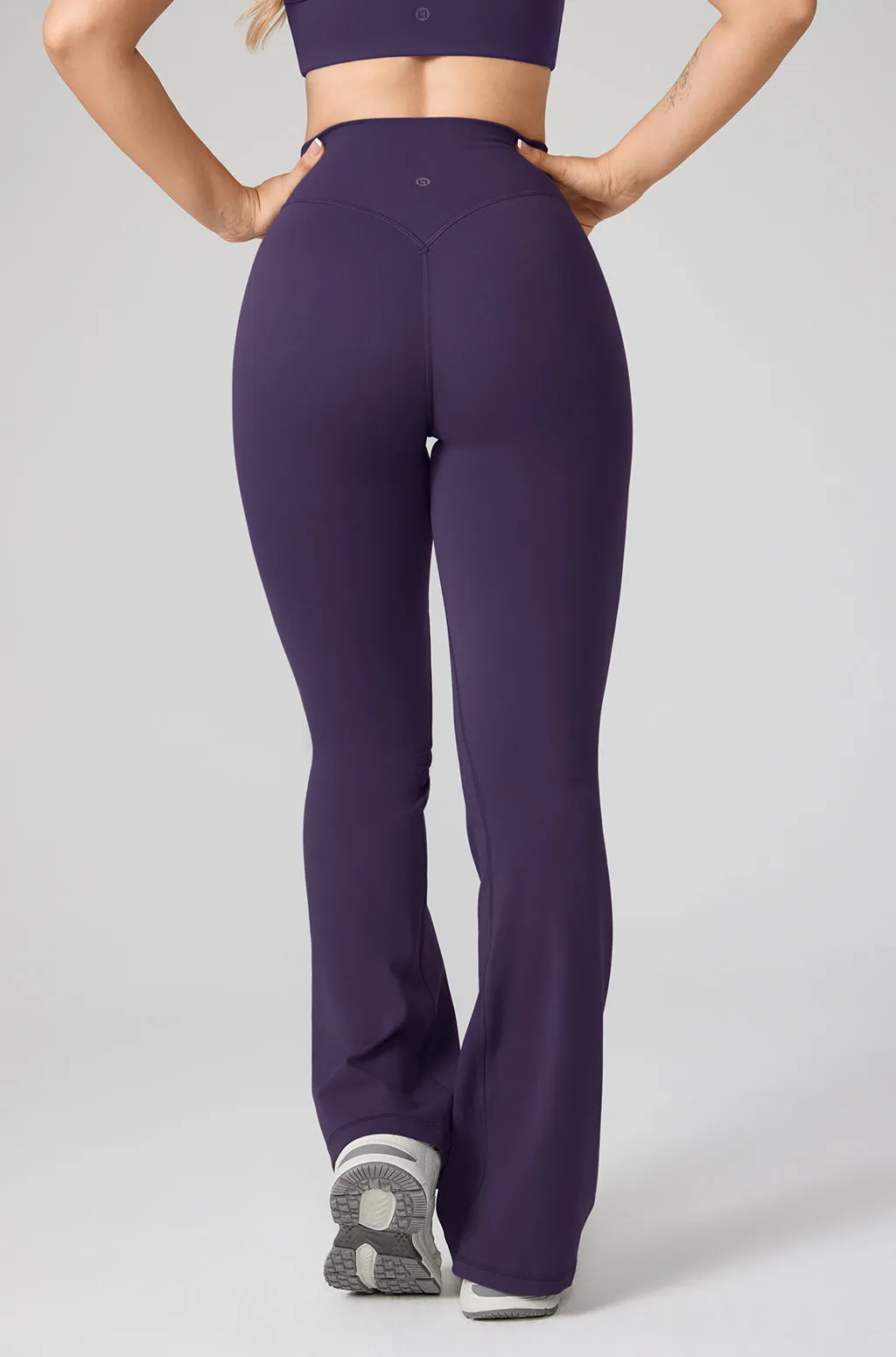 No Front Seam Flare Leggings 31" sold by Essenther product image thumbnail 3