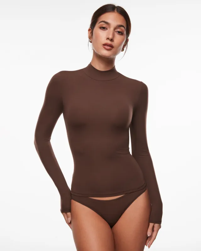 Mock Turtleneck Long Sleeve Top made by Essenther