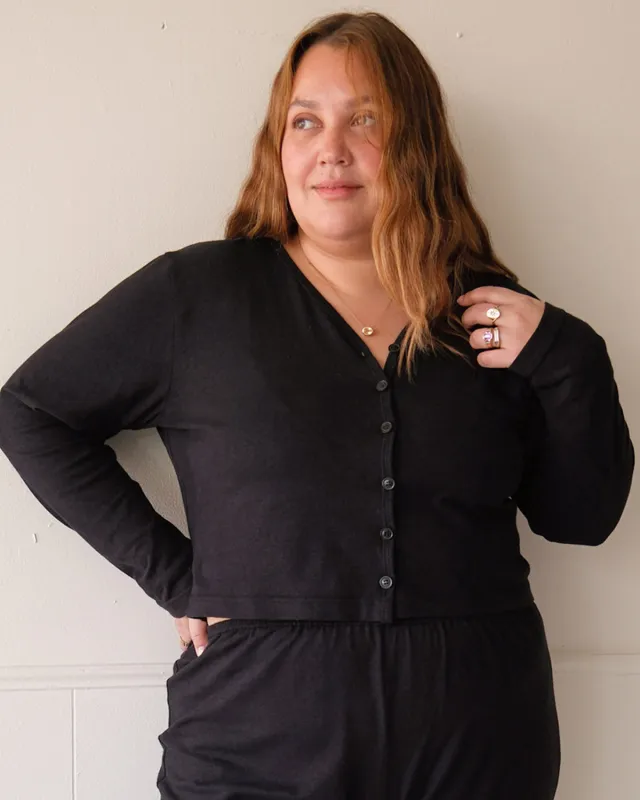 Photo Sample | Casita Cardigan | Noir | 2X/3X made by Harly Jae