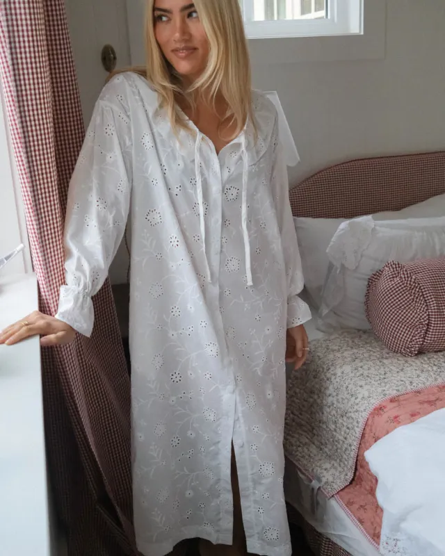Last Chance | Étoile Nightgown | Moon Broderie | XXL/1X made by Harly Jae