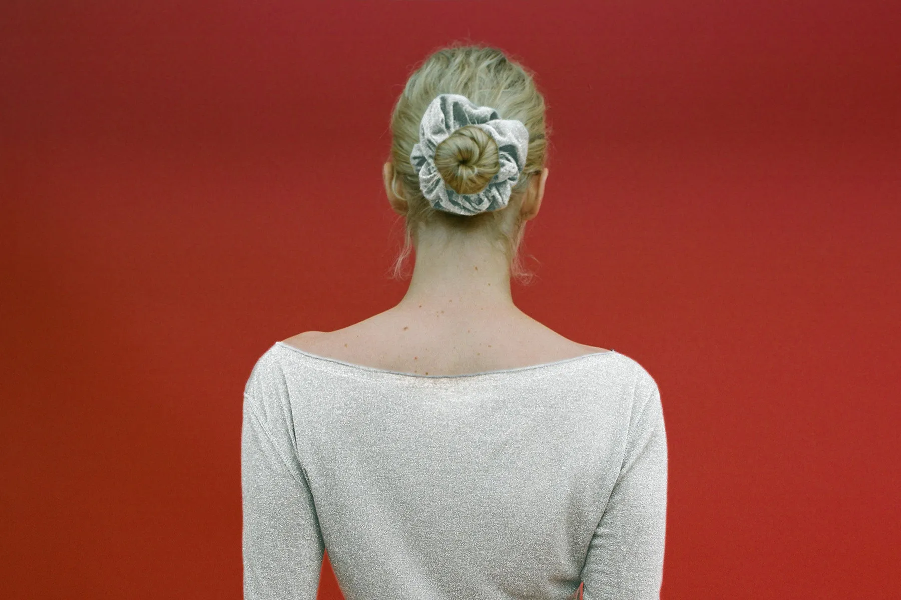 Shimmer Knit Scrunchie - Oyster sold by Gil Rodriguez