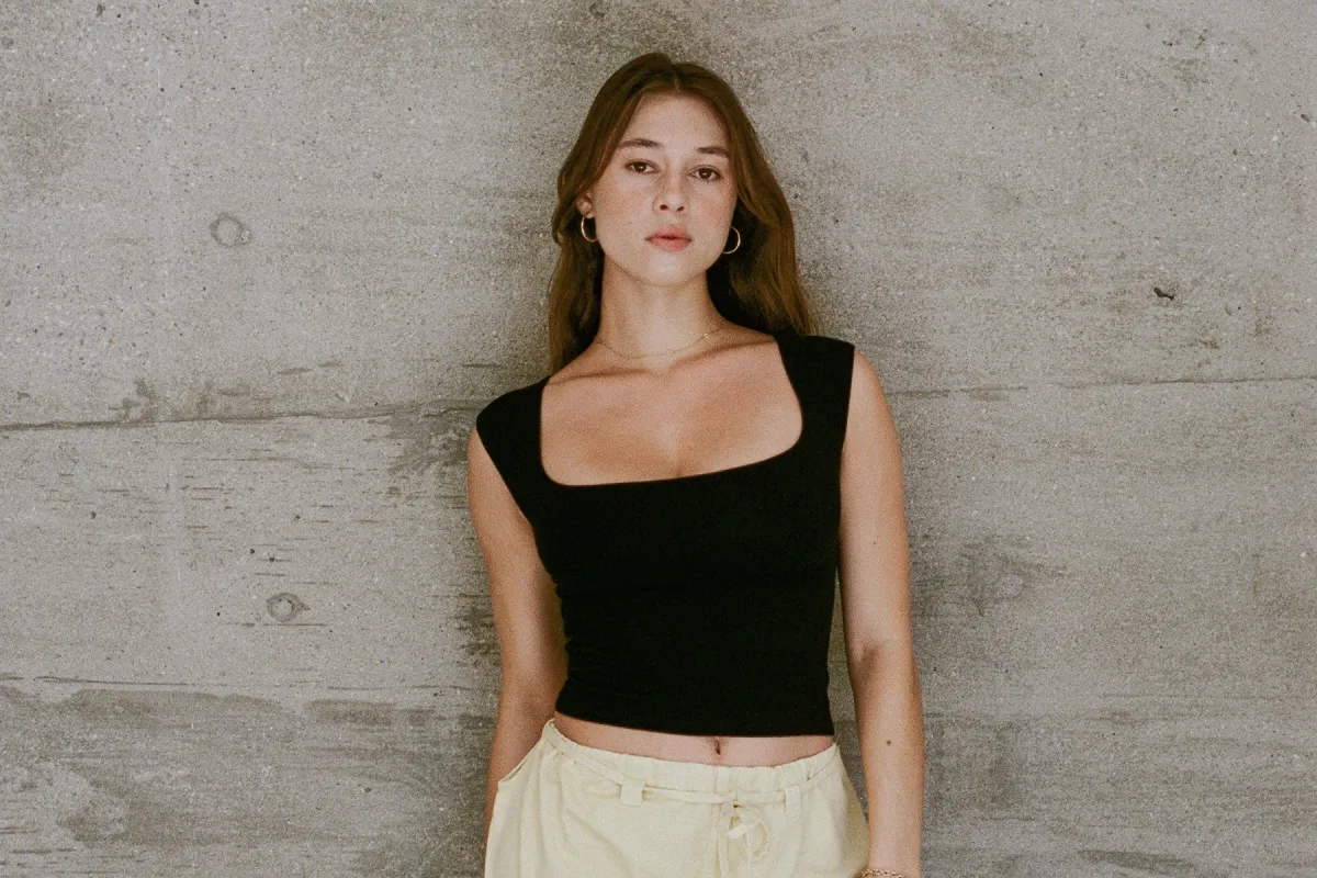 El Tigre Everyday Top - Black sold by Gil Rodriguez