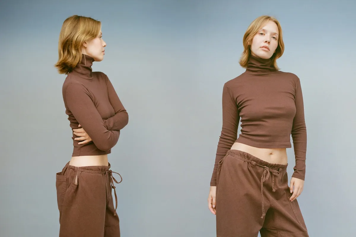 Turtleneck L/S Bellevue Tee - Chocolate (2nd Quality) sold by Gil Rodriguez