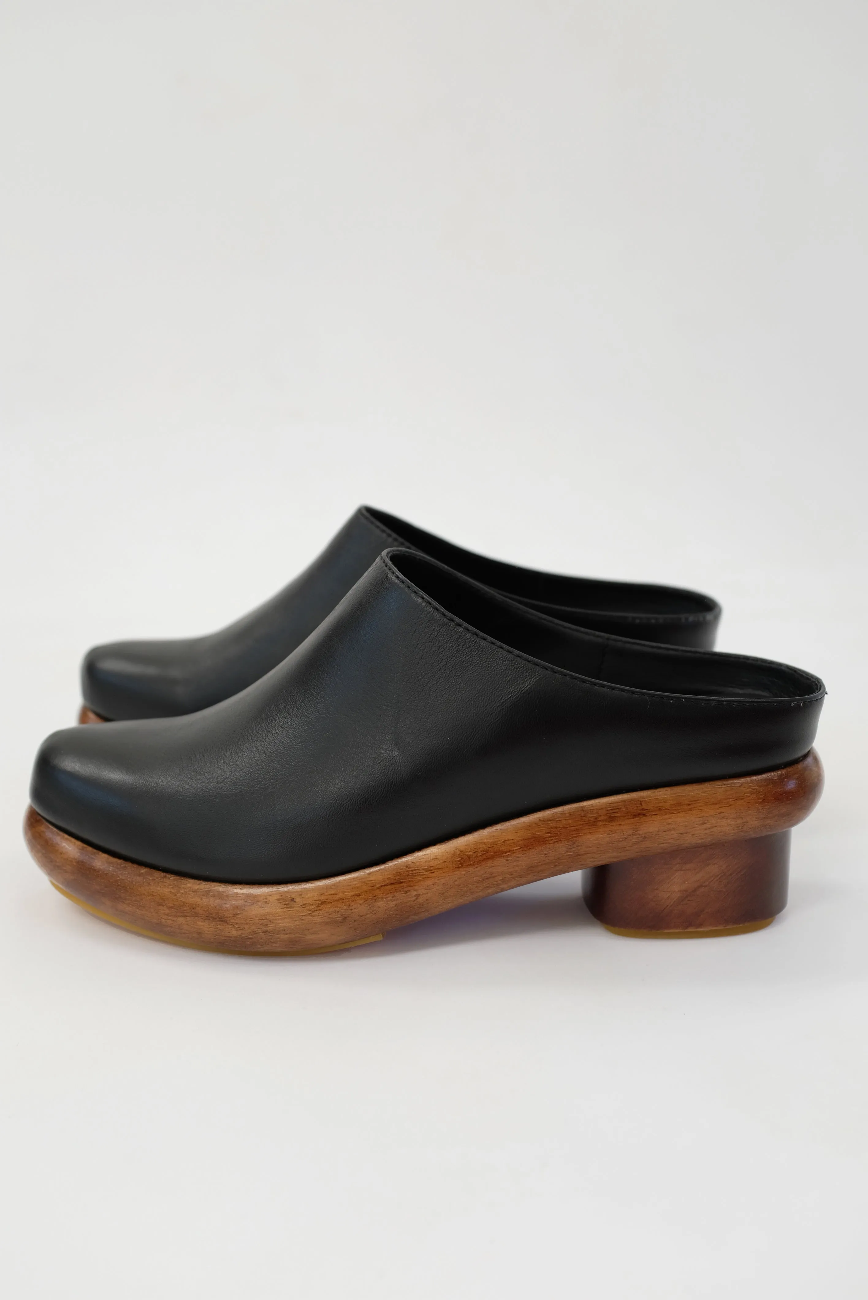 Beklina Low Sedia Clog Black sold by Beklina