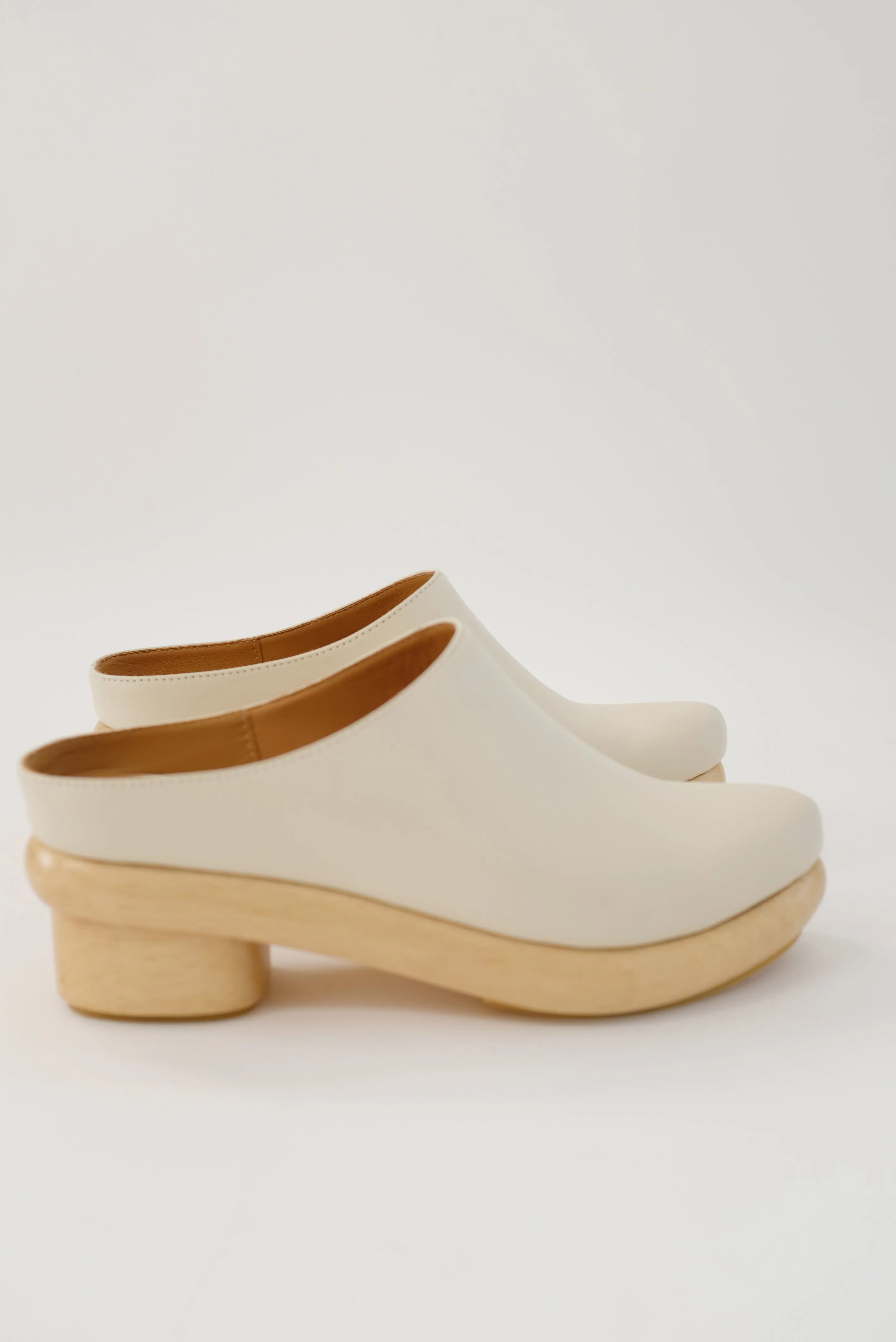 Beklina Low Sedia Clog Off White sold by Beklina product image thumbnail 4