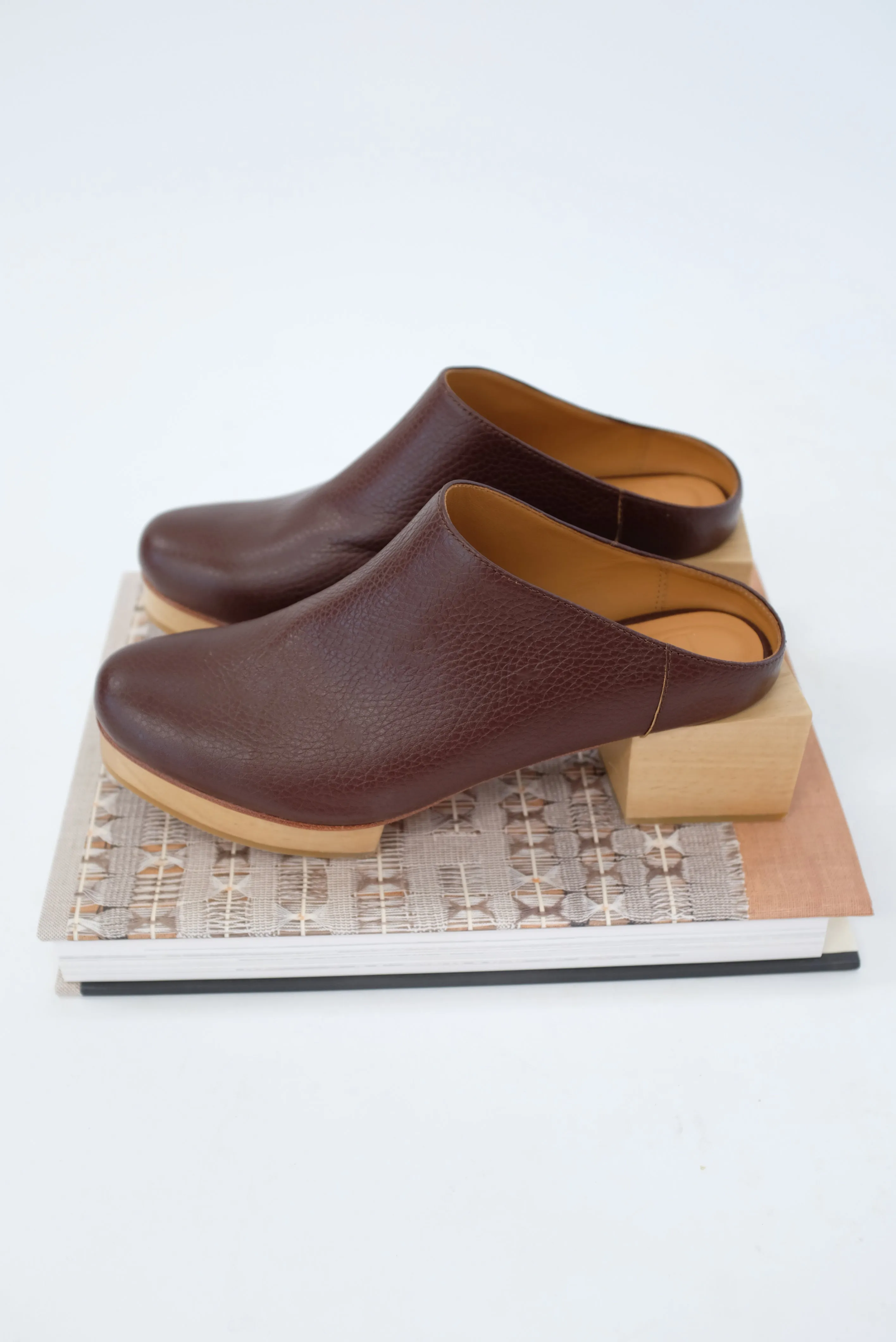 Beklina Matisse Platform Mules Castagna sold by Beklina product image thumbnail 2