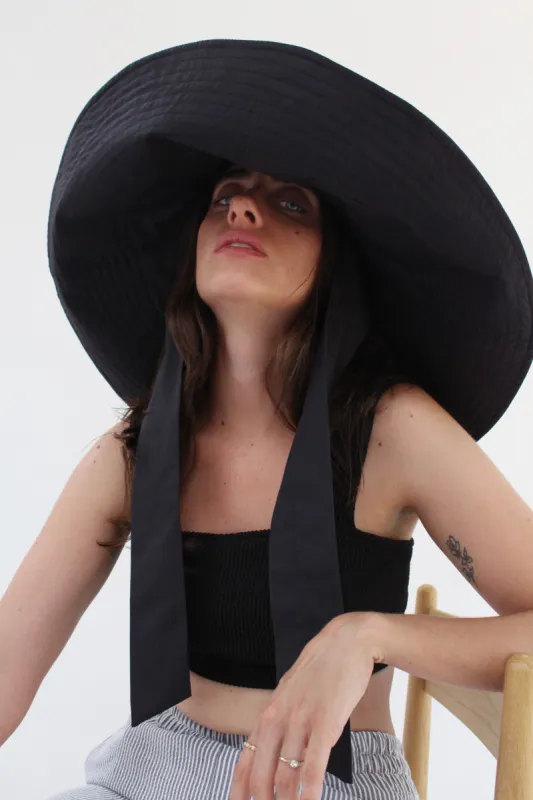 Beklina Voluminoso Tie Hat Black made by Beklina