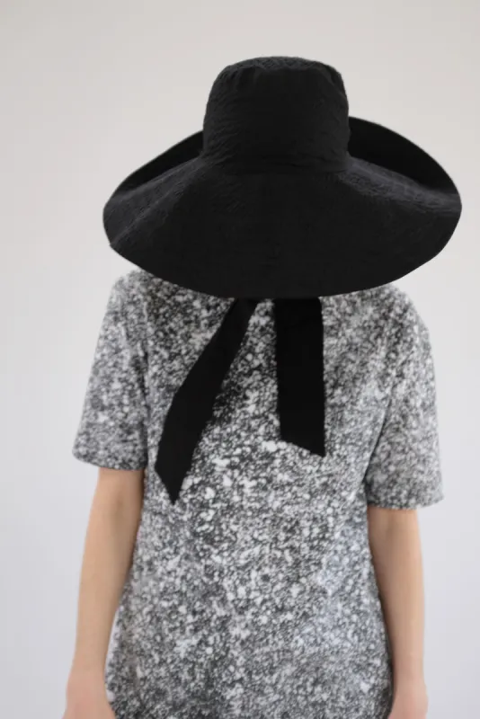 Beklina Tie Hat Black made by Beklina