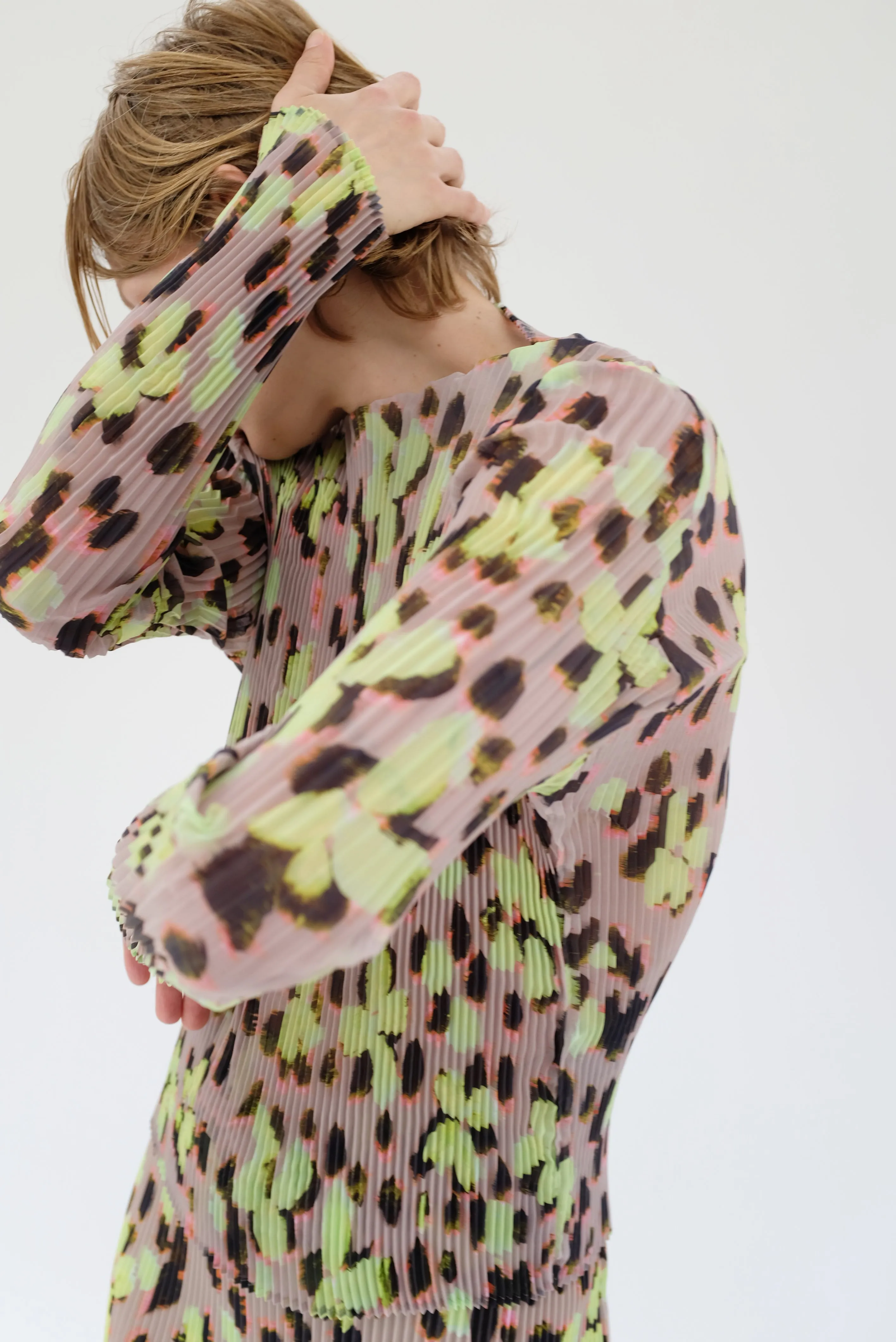 Julia Heuer Lee Top Lillie sold by Beklina product image thumbnail 5