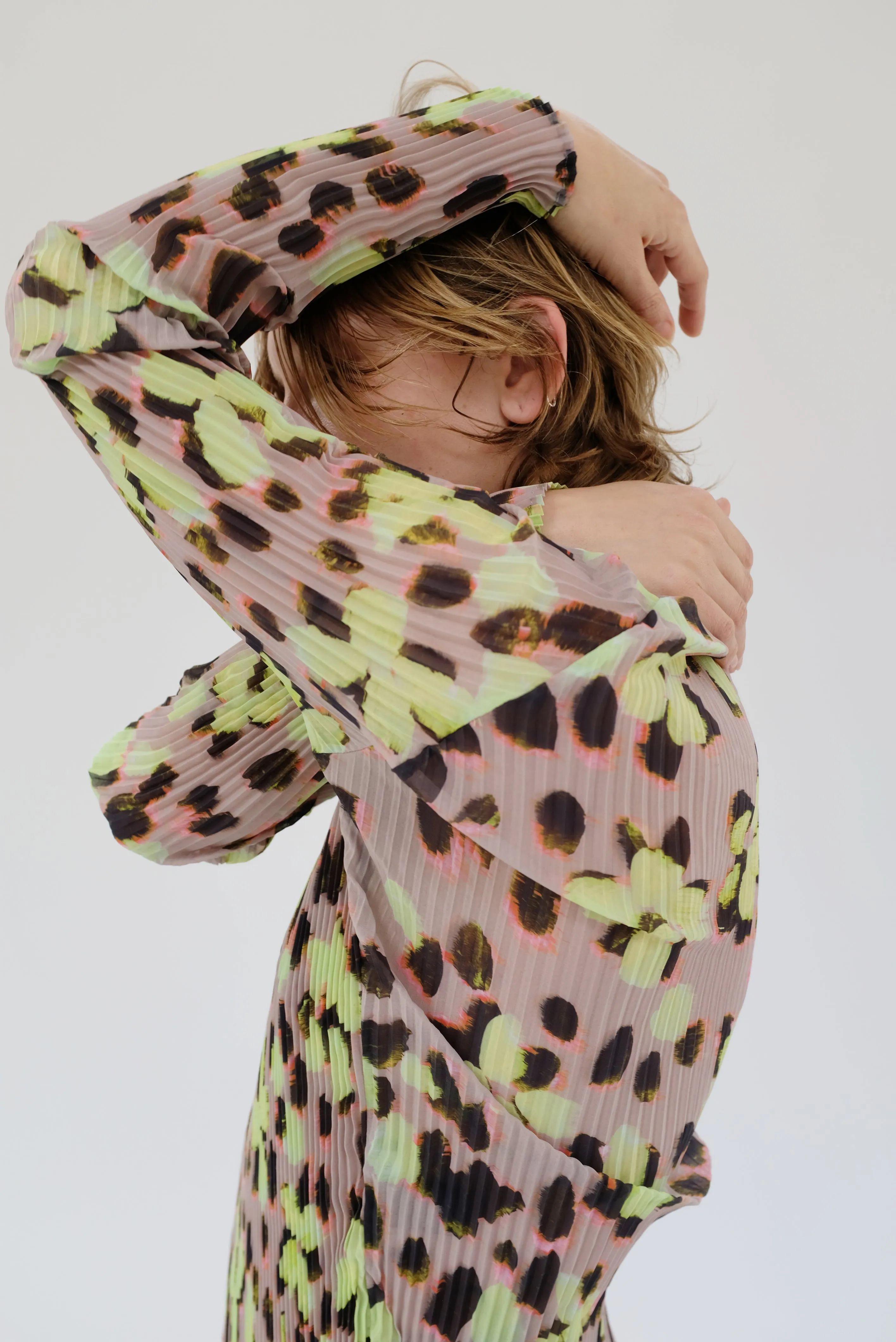 Julia Heuer Lee Top Lillie sold by Beklina product image thumbnail 2