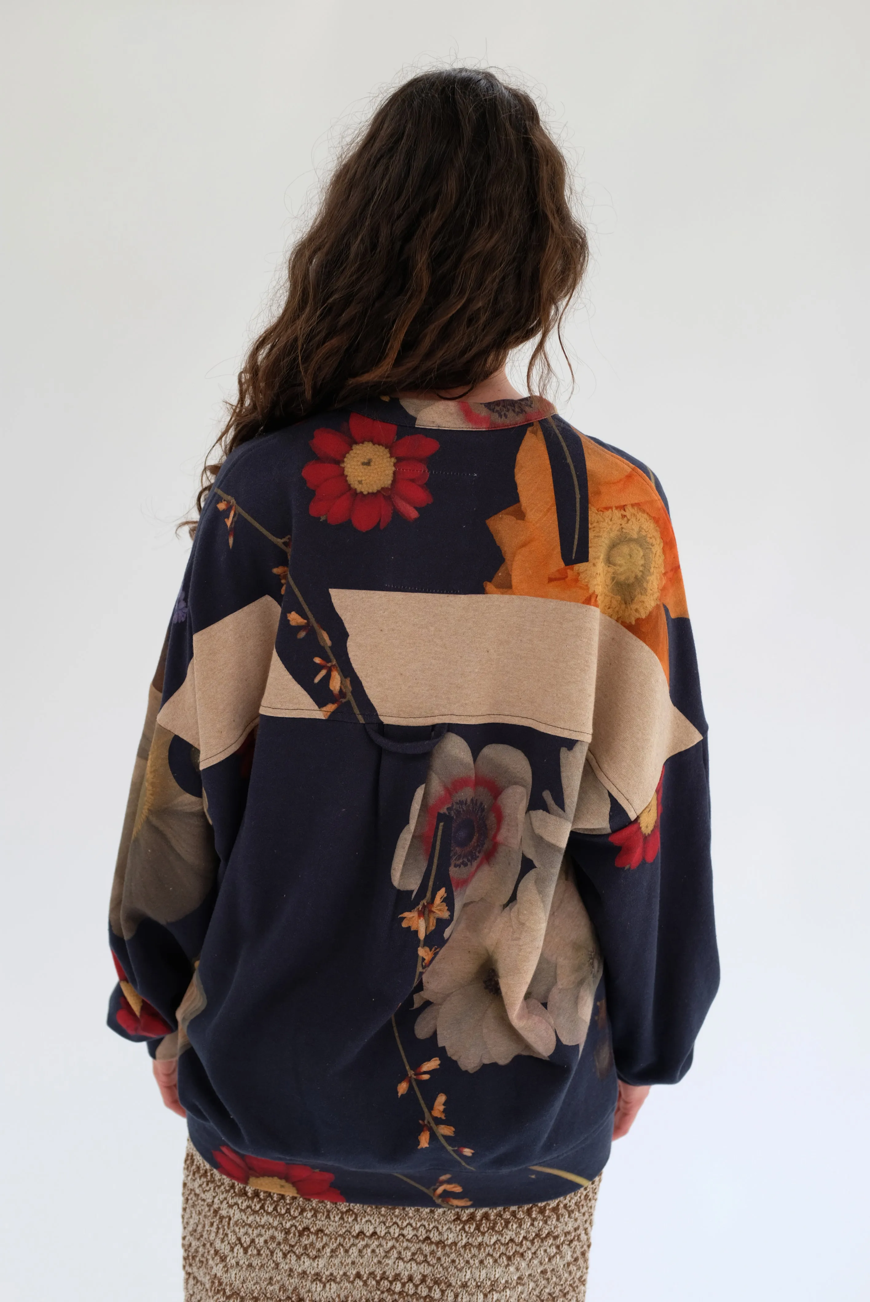 Anntian Pullover Sweatshirt Print 4B sold by Beklina product image thumbnail 2