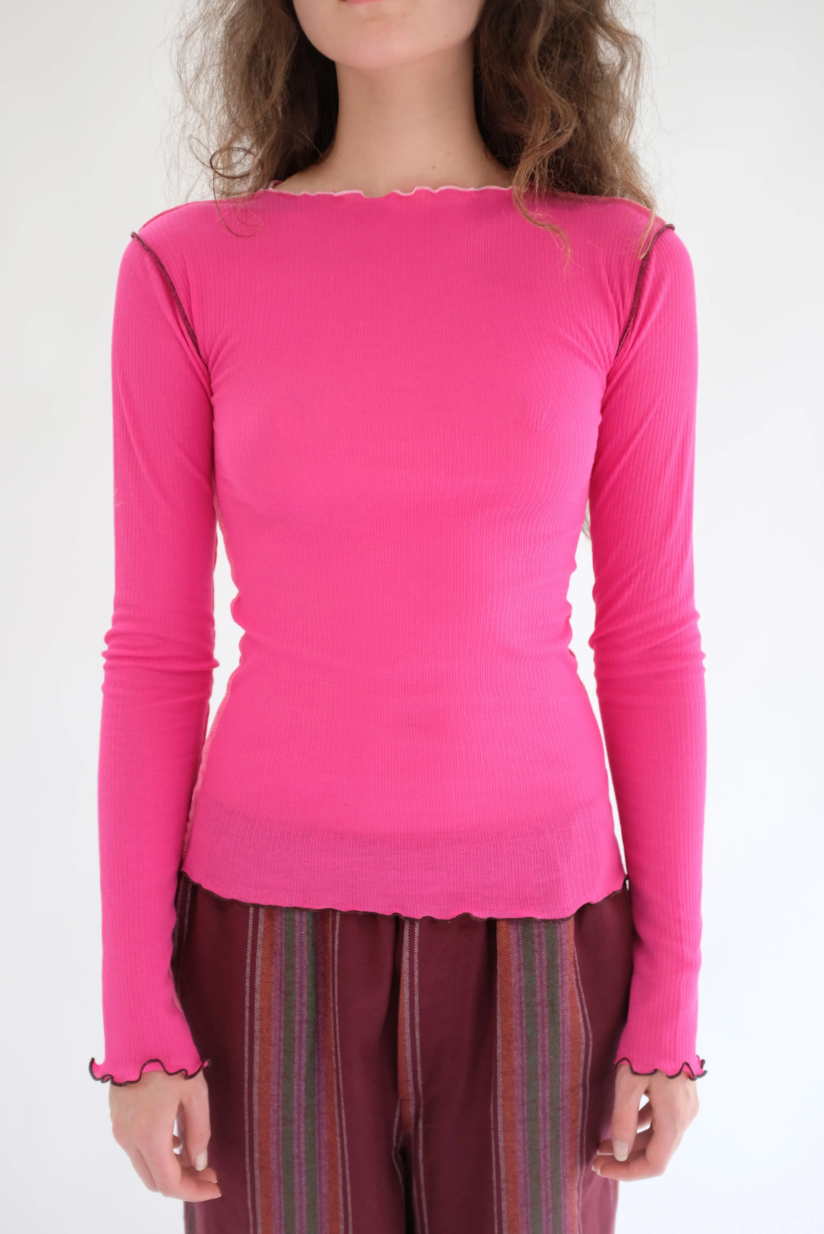 Baserange Vein Tee York Pink sold by Beklina