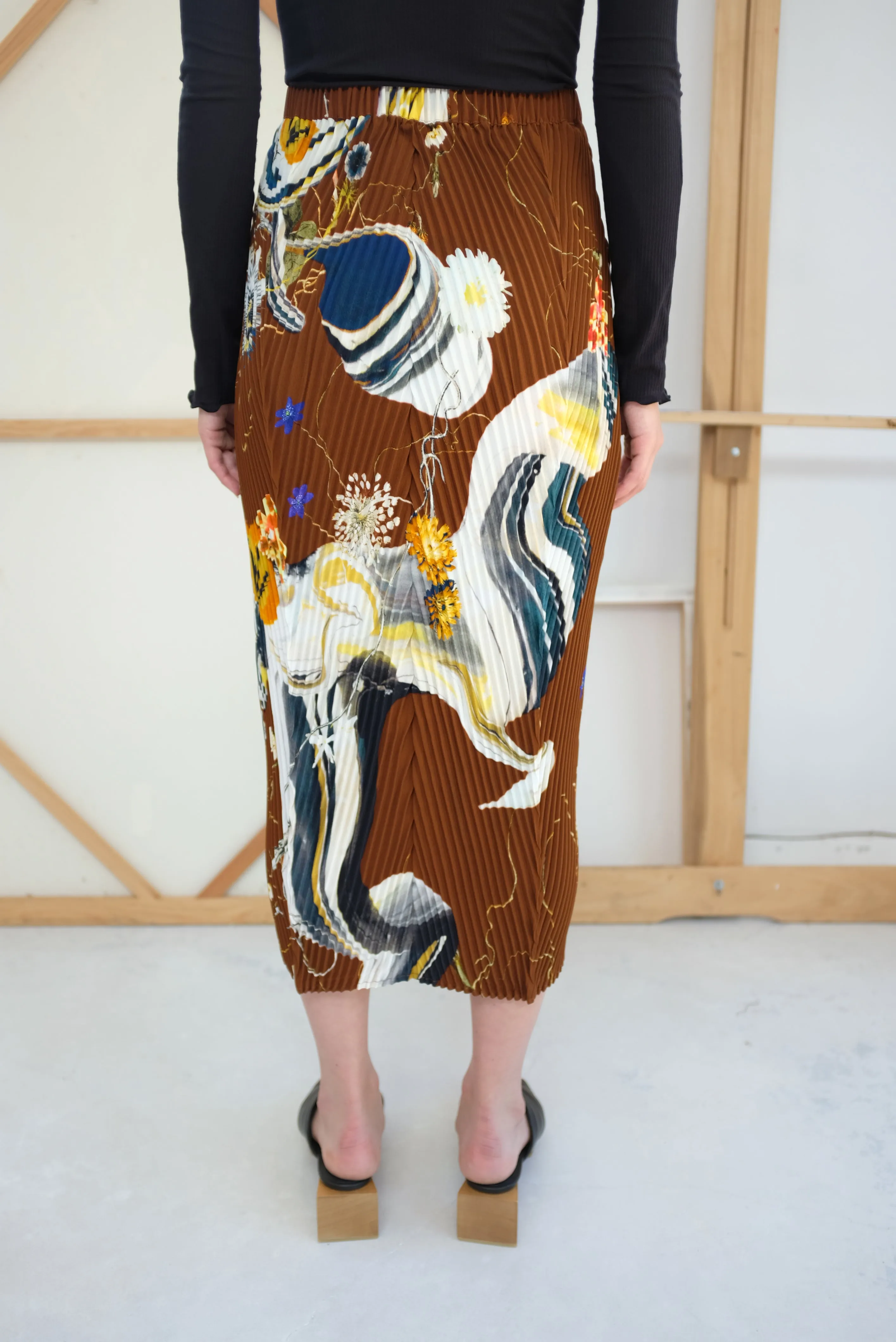 Julia Heuer Luke Skirt Jasper sold by Beklina product image thumbnail 4